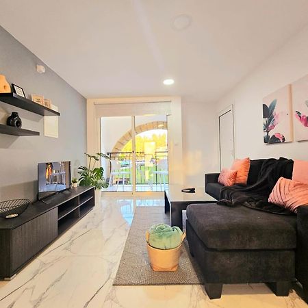 1Bd Beach Apartment Пафос Экстерьер фото