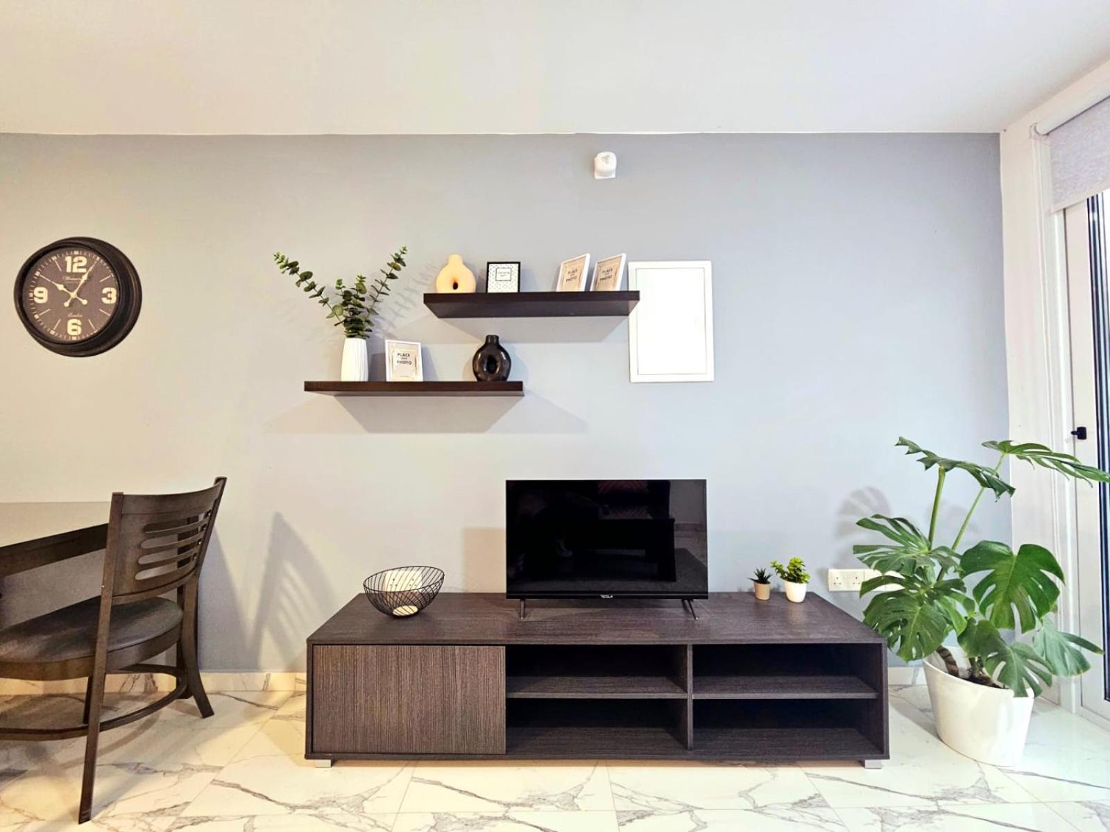 1Bd Beach Apartment Пафос Экстерьер фото